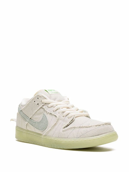 SB DUNK MUMMY